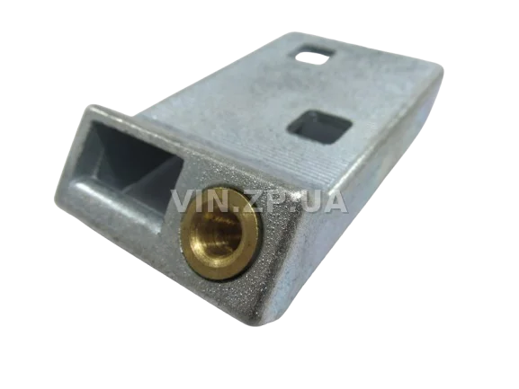 Планка замка багажника Славута 1103, 1105, нижняя, с латунной втулкой ПРИЗМА