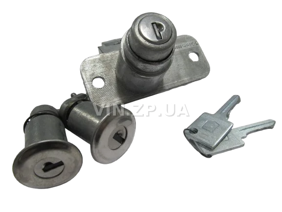 Замок багажника Таврия 1102, с личинками, замок 1шт + личинка 2шт + ключ 2шт ПРИЗМА