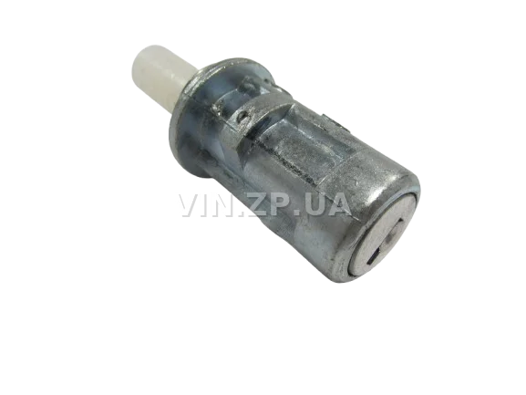 Замок багажника ВАЗ 2105, 2107, с личинками, замок 1шт + личинка 2шт + ключ 2шт АРК 3