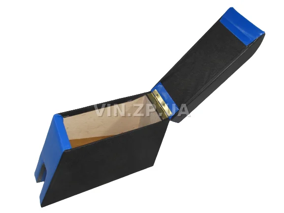 Подлокотник органайзер VRN ВАЗ 2101, 2102, 2103, 2106, черно-синий с вышивкой "Lada Classic" 3