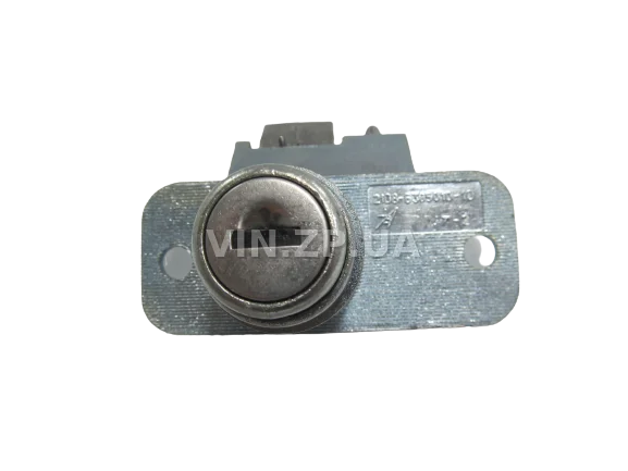 Замок багажника ВАЗ 2108, 2109, 2113, 2114, с личинками, замок 1шт + личинка 2шт + ключ 2шт VORTEX 4