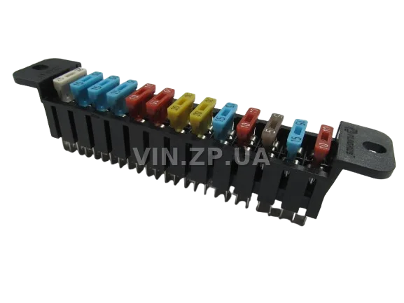 Блок предохранителей ВАЗ 2103, 2106, ГАЗ 3302-2705, 31105, 3110 FLAGMUS нов.обр.41.3722, 13 предохр.