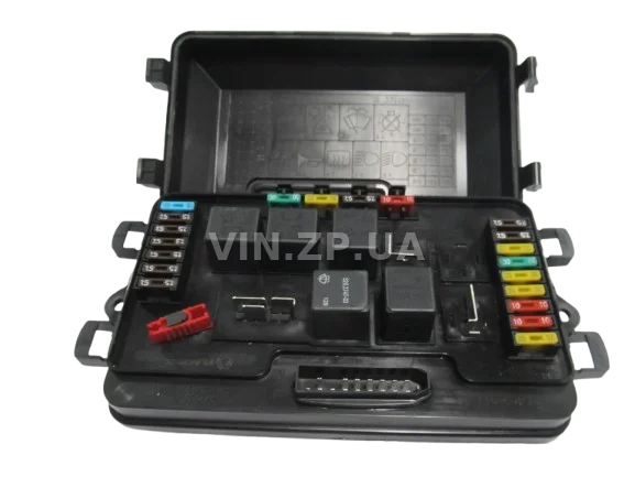 Блок предохранителей ВАЗ 2108-21099, 2113-2115 FLAGMUS нового образца 367.3722, евро, с реле в зборе