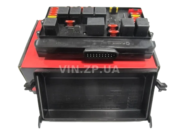 Блок предохранителей ВАЗ 2108, 2109, 21099 FLAGMUS старого образца 173.3722, евро, с реле в зборе 4