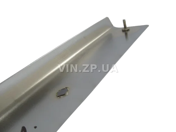 Накладка бампера ВАЗ 2104, 2105, 2107 заднего, толщина 1.2мм , хром металл " сабля" OM 5
