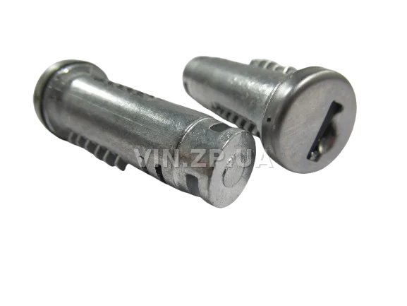 Замок багажника ВАЗ 2101, 21011, с личинками, замок 1шт + личинка 2шт + ключ 2шт FLAGMUS 3