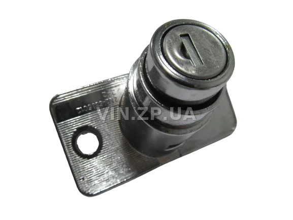 Замок багажника ВАЗ 2102, 2121, с личинками, замок 1шт + личинка 2шт + ключ 2шт FLAGMUS 2