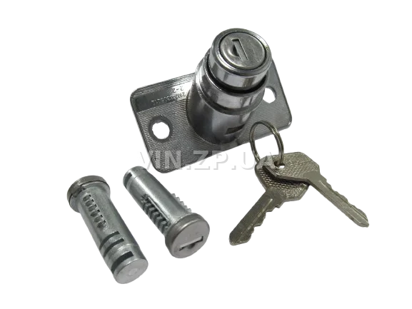 Замок багажника ВАЗ 2102, 2121, с личинками, замок 1шт + личинка 2шт + ключ 2шт FLAGMUS