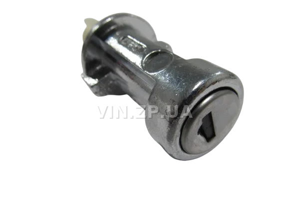 Замок багажника ВАЗ 2105, 2107, с личинками, замок 1шт + личинка 2шт + ключ 2шт FLAGMUS 2