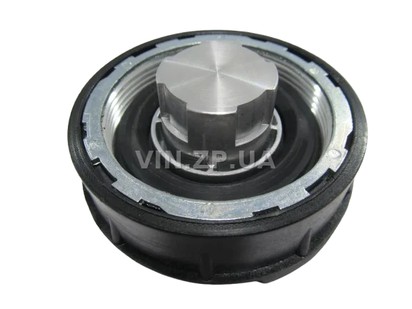 Крышка бензобака Таврия 1102-05, ВАЗ 2101, 2103, 2104, 2105, 2106, 2107, 2121, 21213, 21214, с ключами, пластик, черная FLAGMUS 2