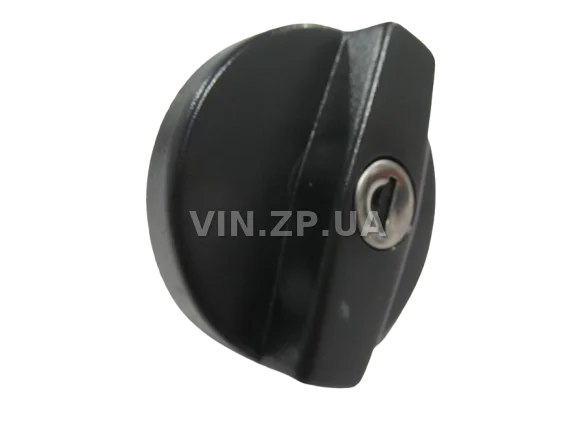 Крышка бензобака ВАЗ 2108, 2109, 21099, 2110, 2111, 2112, 2113, 2114, 2115, с ключами, пластик, черная FLAGMUS